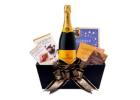Order Veuve Clicquot Gift Set Online with Fast Delivery