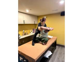 RMT Massage in Toronto: Tailored Relief for Pain and Stress RMT Massage in Toronto: Tailored Relief for Pain and Stress
